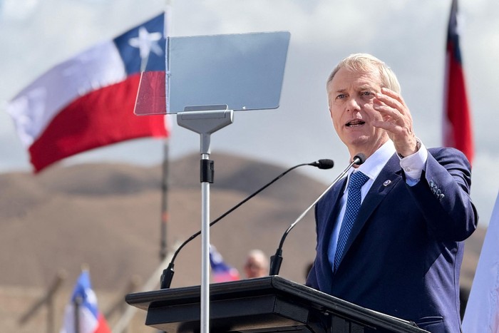 José Antonio Kast, del Partido Republicano y del Partido Social Cristiano, durante el lanzamiento de su campaña en Antofagasta, el 18 de agosto, en Chile. · Foto: AFP José Antonio Kast, del Partido Republicano y del Partido Social Cristiano, durante el lanzamiento de su campaña en Antofagasta, el 18 de agosto, en Chile. · Foto: AFP