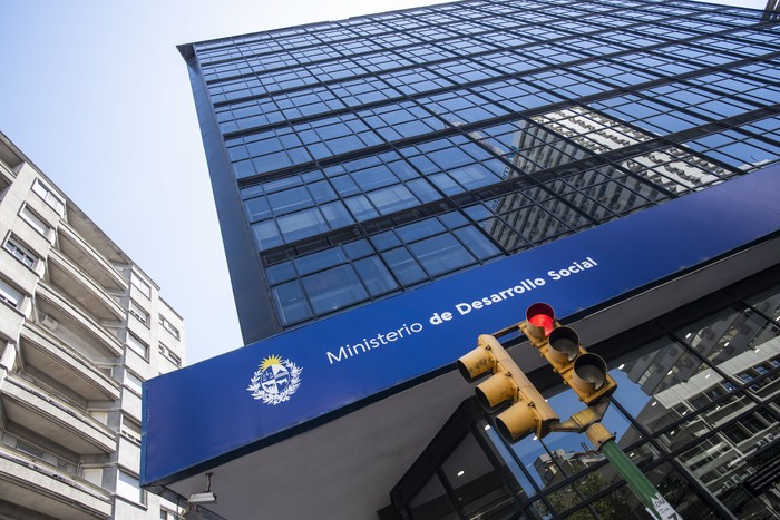 Ministerio de Desarrollo Social, sobre la avenida 18 de Julio de Montevideo (archivo). · Foto: Diego Vila Ministerio de Desarrollo Social, sobre la avenida 18 de Julio de Montevideo (archivo). · Foto: Diego Vila