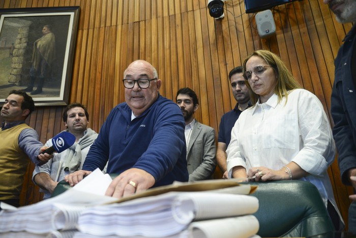 Miguel Abella durante la presentación del presupuesto ante la Junta Departamental de Maldonado, el 30 de agosto. · Foto: Natalia Ayala Miguel Abella durante la presentación del presupuesto ante la Junta Departamental de Maldonado, el 30 de agosto. · Foto: Natalia Ayala
