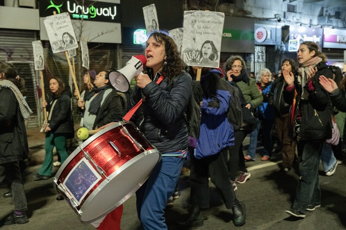 Alerta feminista, el 8 de setiembre en Montevideo. · Foto: Laura Sosa Alerta feminista, el 8 de setiembre en Montevideo. · Foto: Laura Sosa