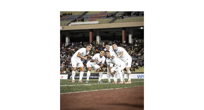 Jugadores de Uruguay, luego de anotar el primer gol ante Uzbekistán, el 13 de octubre. Foto: @aufoficial Jugadores de Uruguay, luego de anotar el primer gol ante Uzbekistán, el 13 de octubre. Foto: @aufoficial