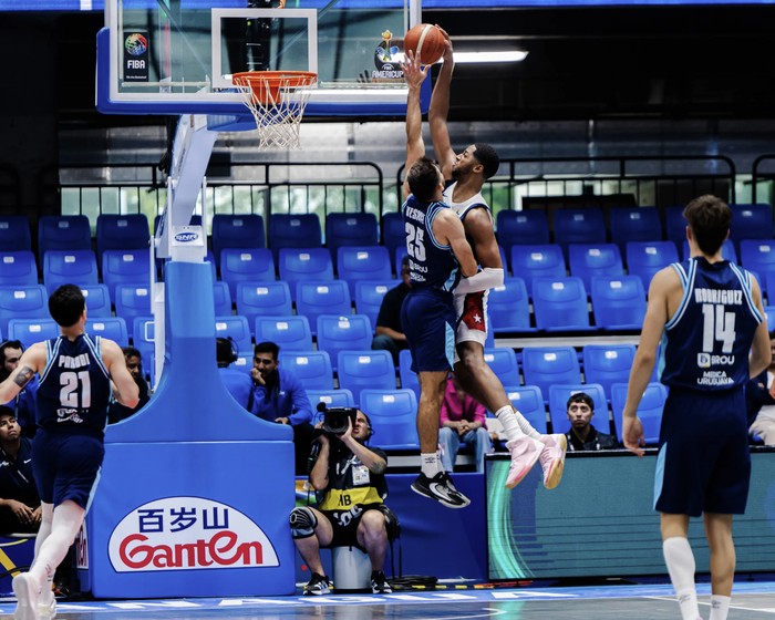 Uruguay ante Estados Unidos, el 28 de agosto, por los cuartos de final en el Polideportivo Alexis Argüello, en Managua. · Foto: Fiba Americup Uruguay ante Estados Unidos, el 28 de agosto, por los cuartos de final en el Polideportivo Alexis Argüello, en Managua. · Foto: Fiba Americup