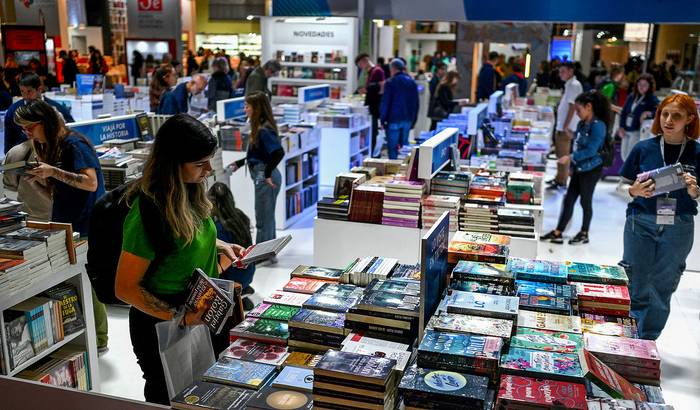 Feria Internacional del Libro de Buenos Aires, el 25 de abril de 2024. · Foto: Luis Robayo, AFP