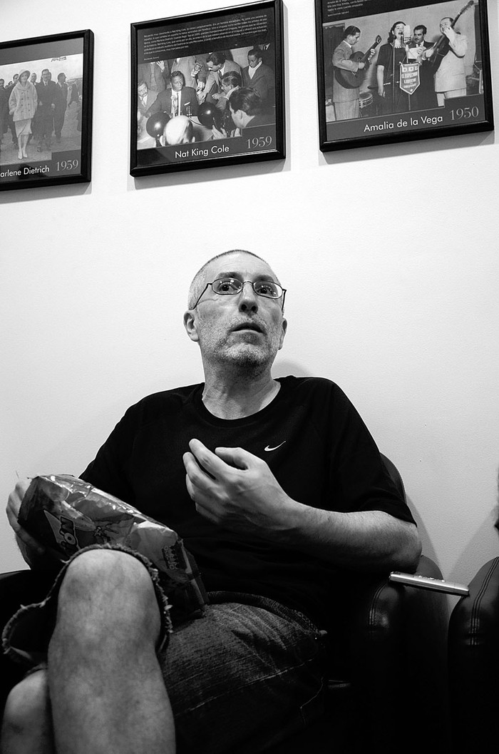 Daniel Figares en radio El Espectador. Foto: Alessandro Maradei Daniel Figares en radio El Espectador. Foto: Alessandro Maradei