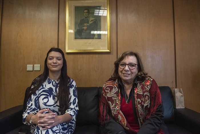 Julieta Sierra y Ana Olivera. · Foto: Gianni Schiaffarino Julieta Sierra y Ana Olivera. · Foto: Gianni Schiaffarino