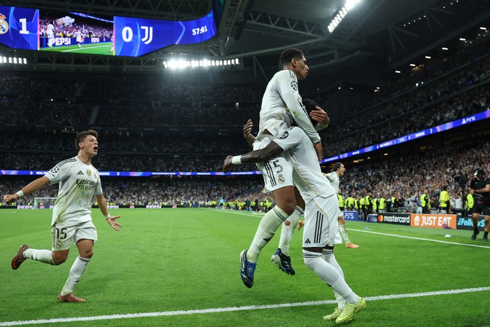 Jude Bellingham celebra su gol durante el partido de la tercera jornada de la fase de liga de la UEFA Champions League entre Real Madrid y Juventus, el 22 de octubre, en el estadio Santiago Bernabéu. · Foto: Thomas Coex, AFP Jude Bellingham celebra su gol durante el partido de la tercera jornada de la fase de liga de la UEFA Champions League entre Real Madrid y Juventus, el 22 de octubre, en el estadio Santiago Bernabéu. · Foto: Thomas Coex, AFP